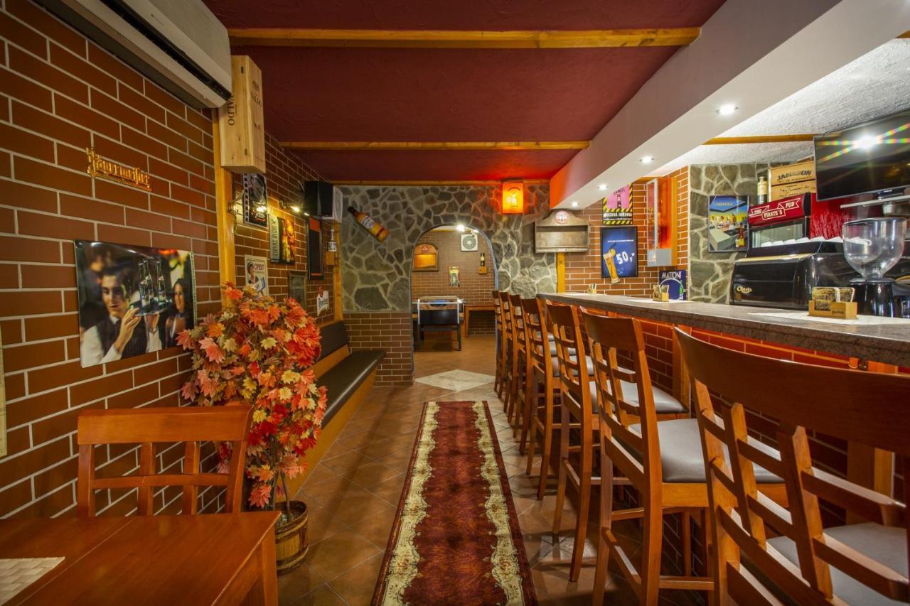 Hotel El Greco Rožnov pod Radhoštěm Dış mekan fotoğraf