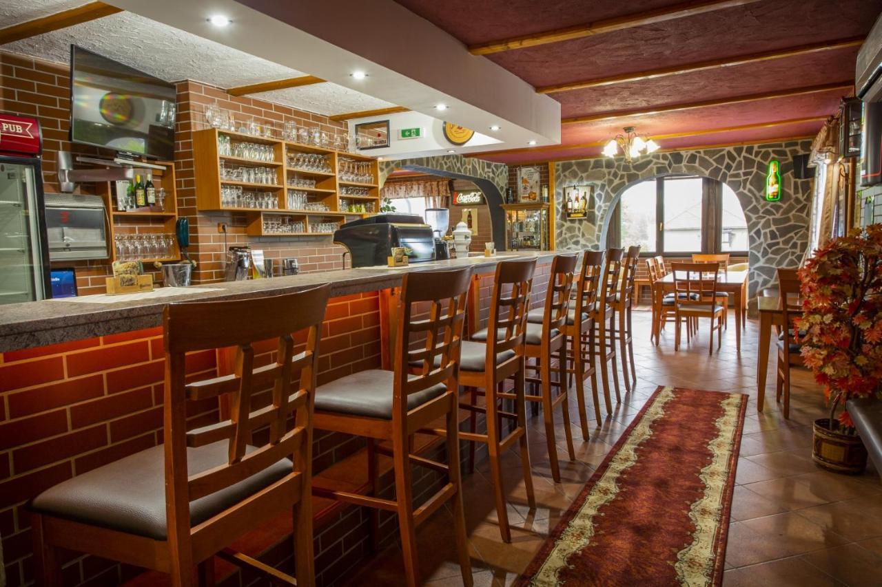 Hotel El Greco Rožnov pod Radhoštěm Dış mekan fotoğraf