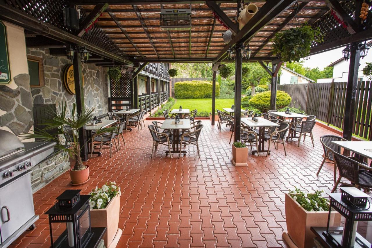 Hotel El Greco Rožnov pod Radhoštěm Dış mekan fotoğraf