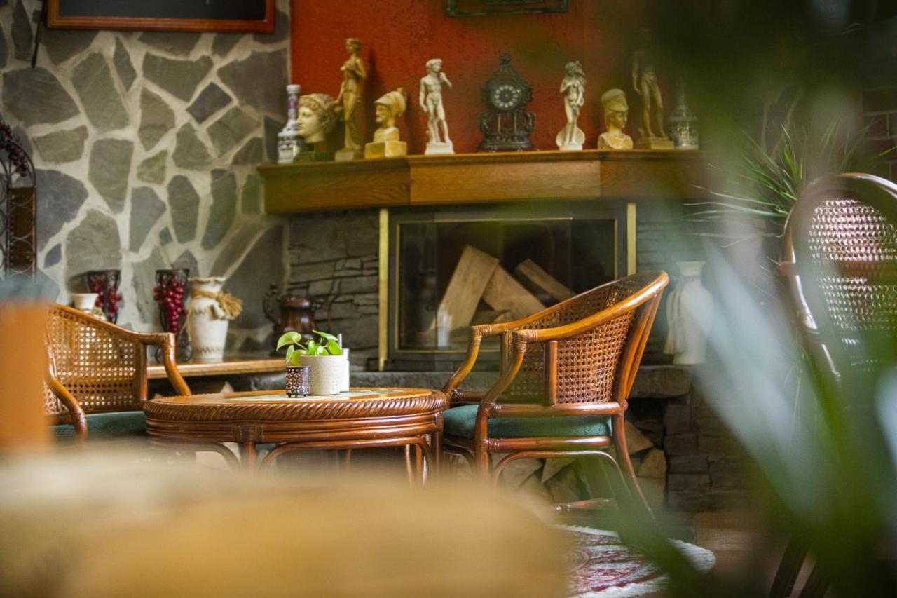 Hotel El Greco Rožnov pod Radhoštěm Dış mekan fotoğraf