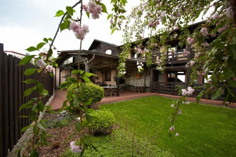 Hotel El Greco Rožnov pod Radhoštěm Dış mekan fotoğraf